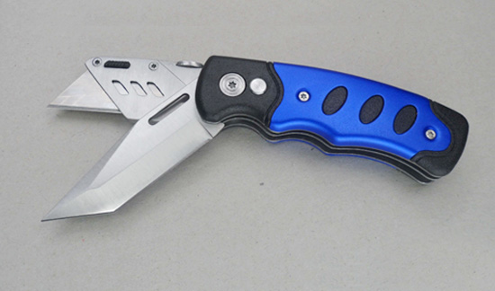 Dual-Blade Utility Knife