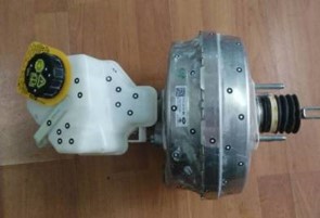 Vacuum Brake Booster Assembly with Master Cylinder