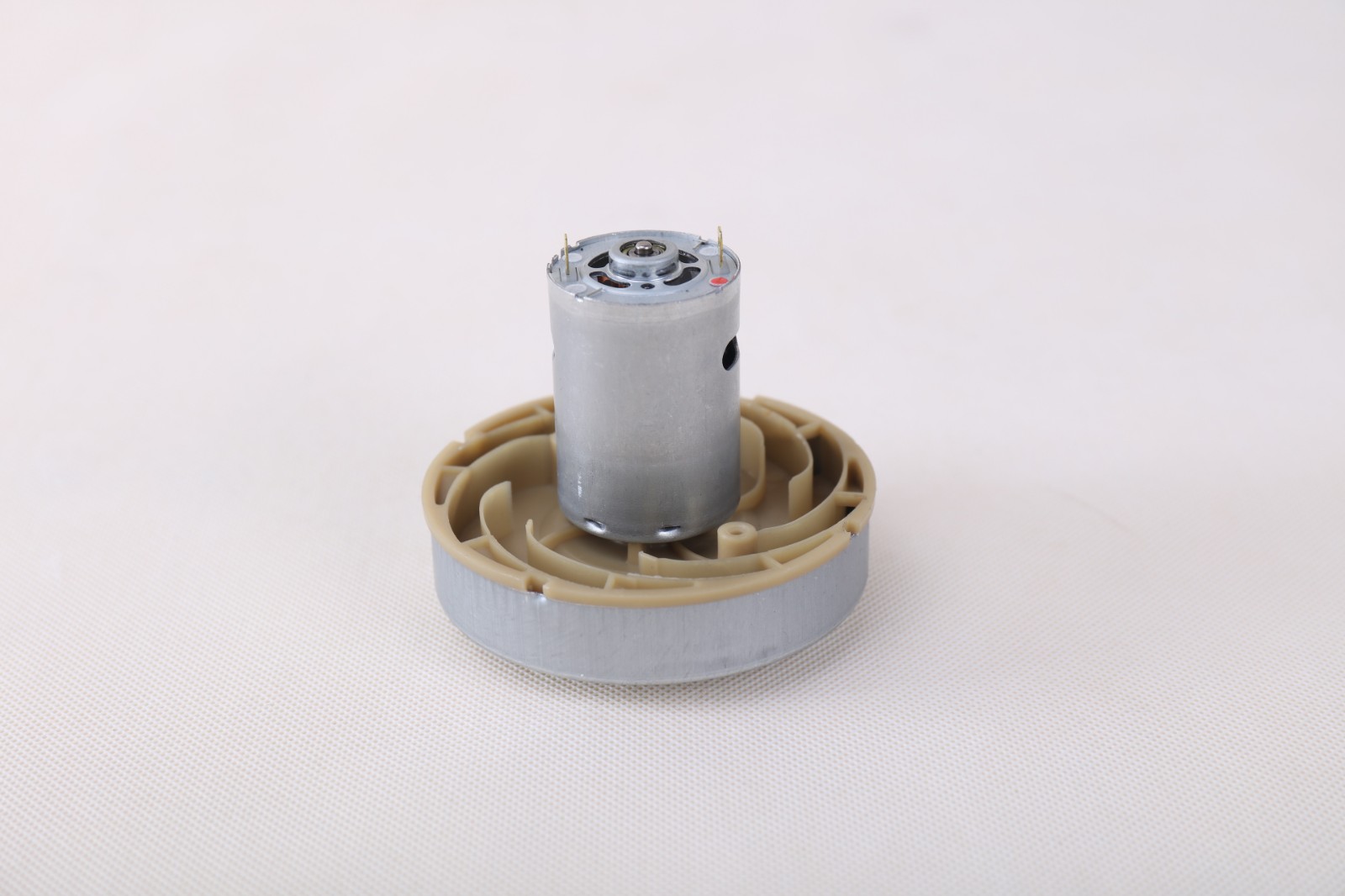 VACUUM CLEANER DC MOTOR - Image 3