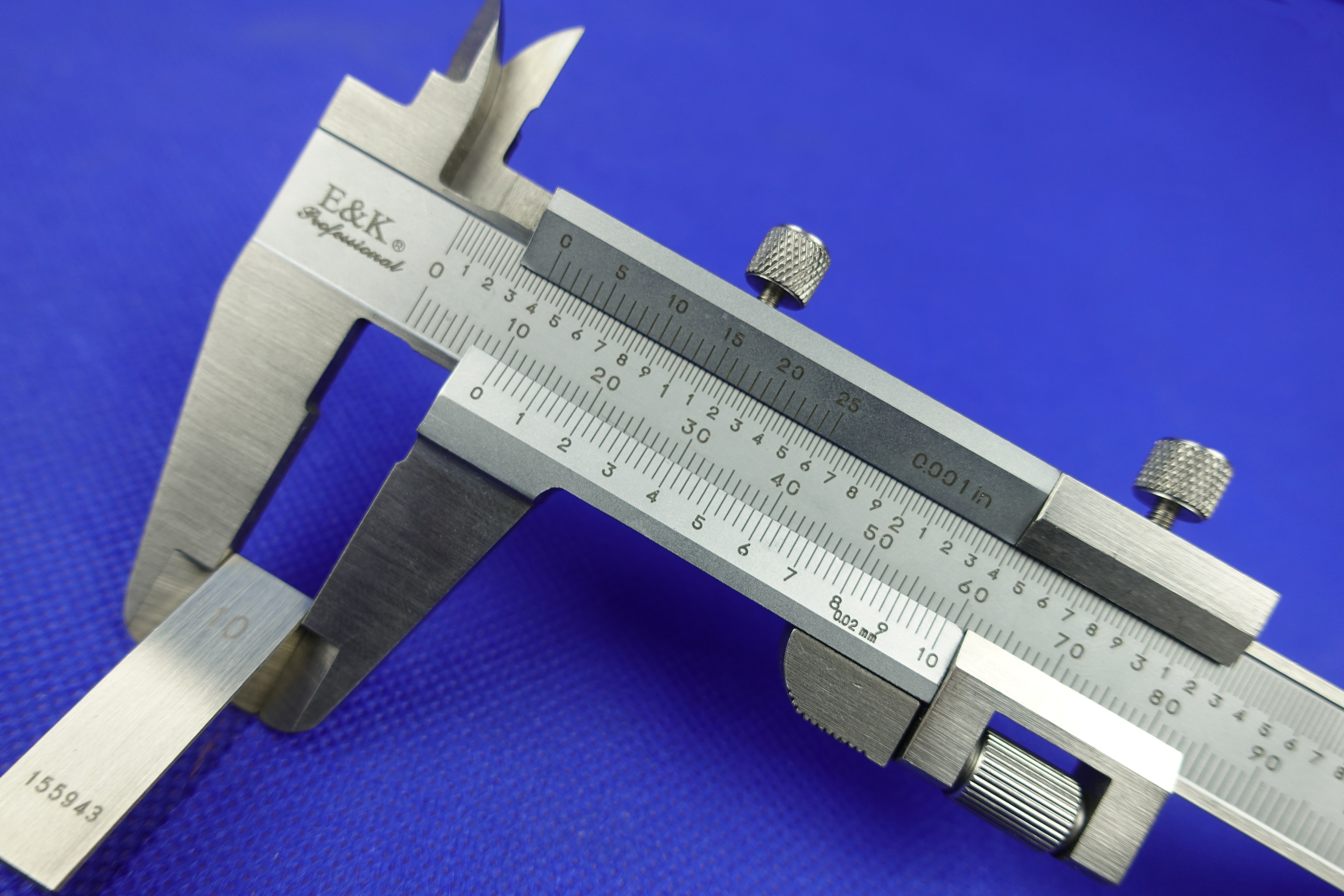 Vernier Caliper with fine adjustment - Image 2