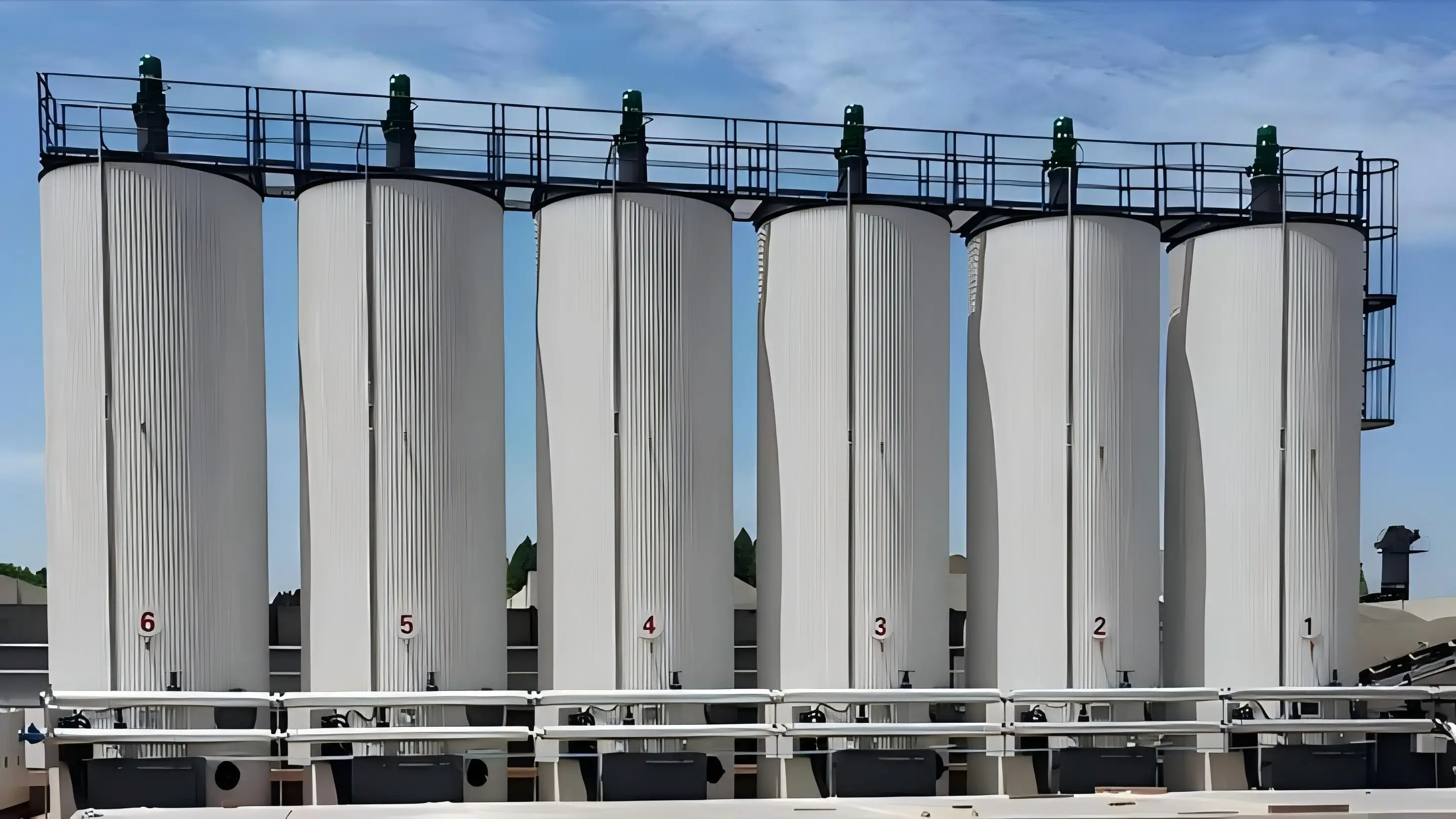 Vertical Bitumen Storage Tank