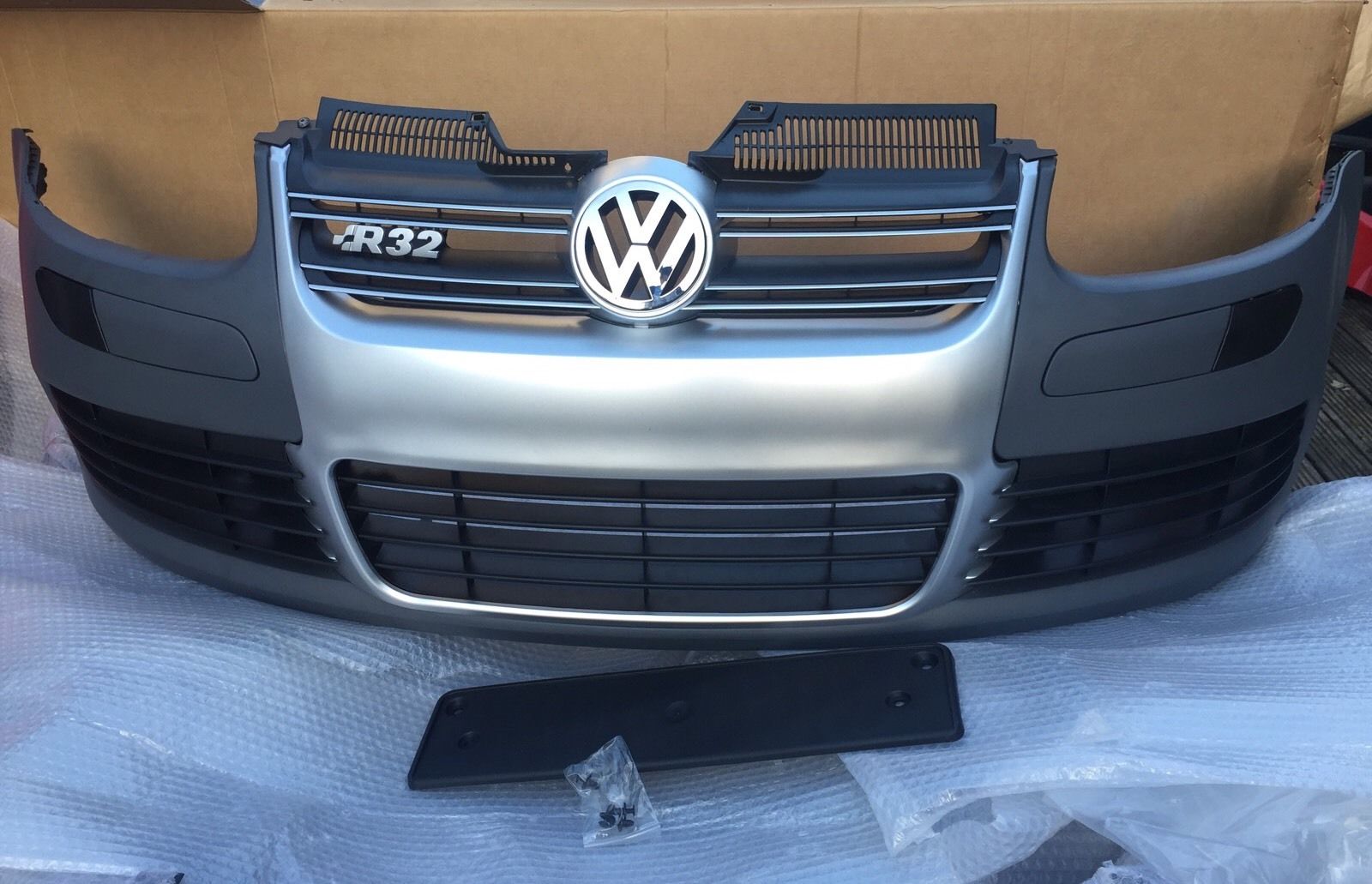 Front Bumper for VW Golf 5 R32 (2005-2010)