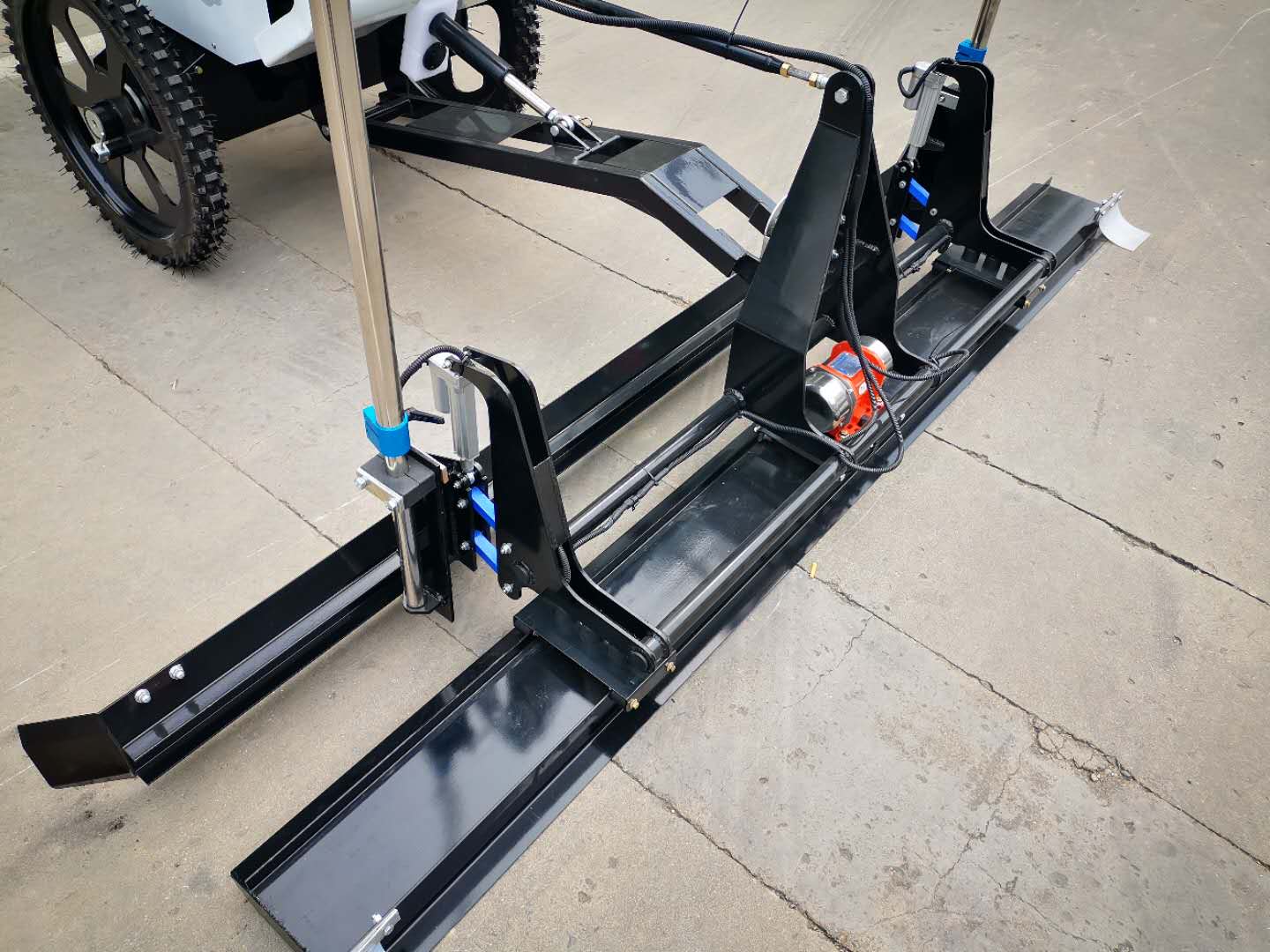 Walk-Behind Laser Screed for Concrete Leveling