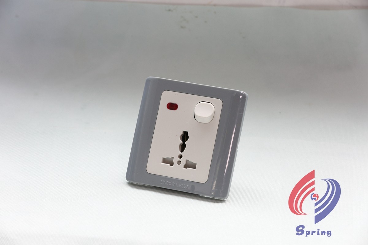 Wall Switch/Socket - Image 3