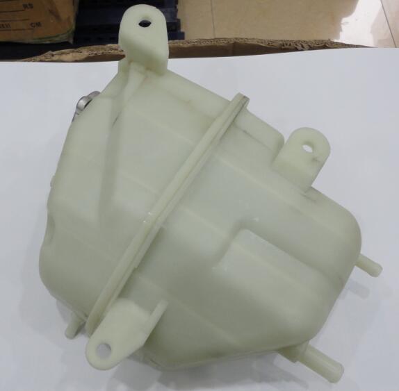 Automobile Coolant Expansion Tank