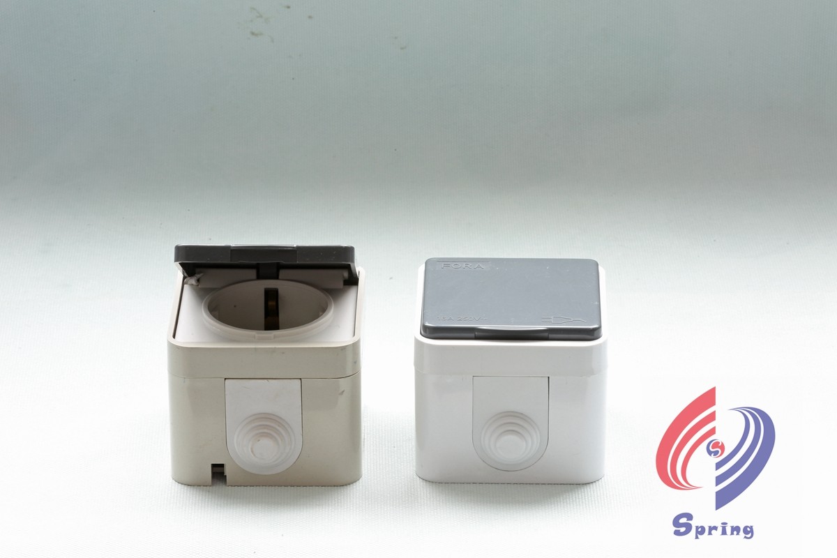 Waterproof socket - Image 3