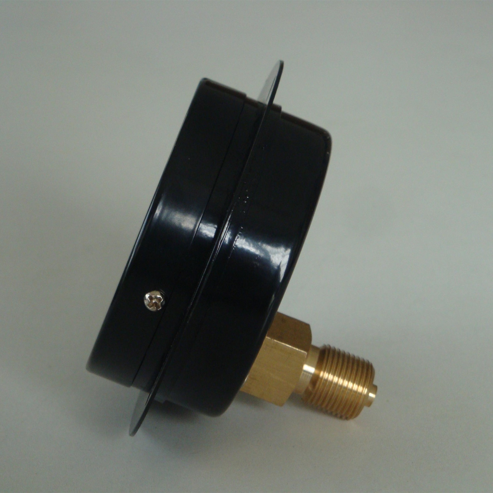 WESEN 80mm black steel pressure gauge with flange 3 holes lower back mount - Image 3