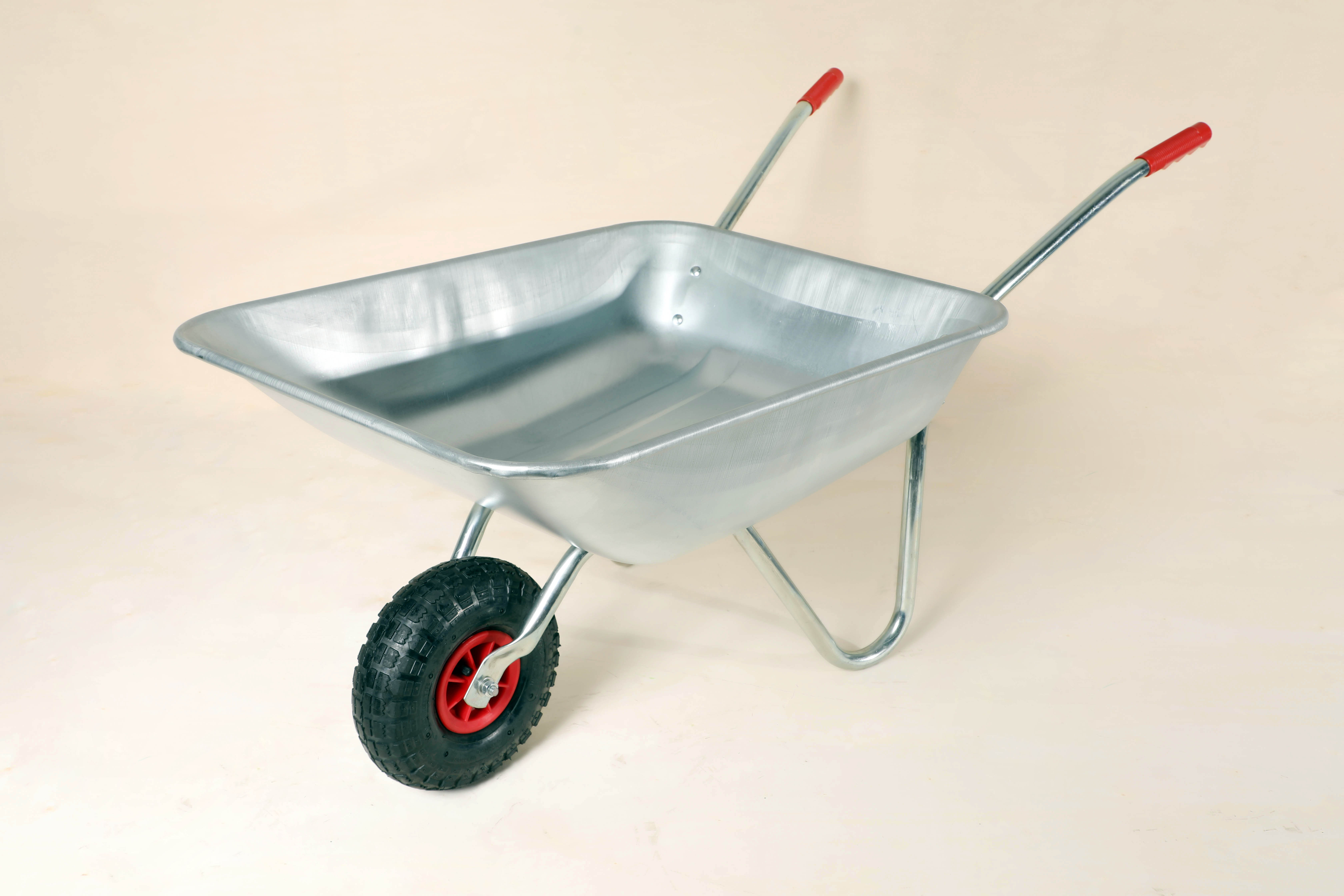 wheel barrow WB5204 - Image 2
