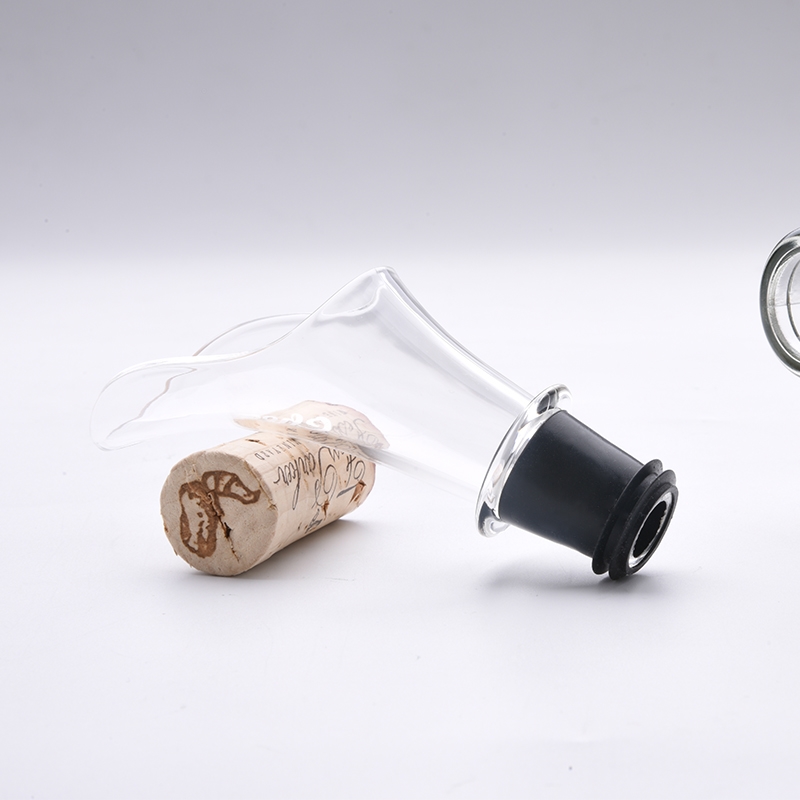 Wine Aerator Pour Spout with Stopper