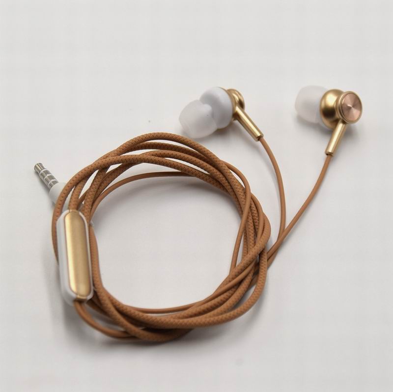 Wired earphones - Image 2