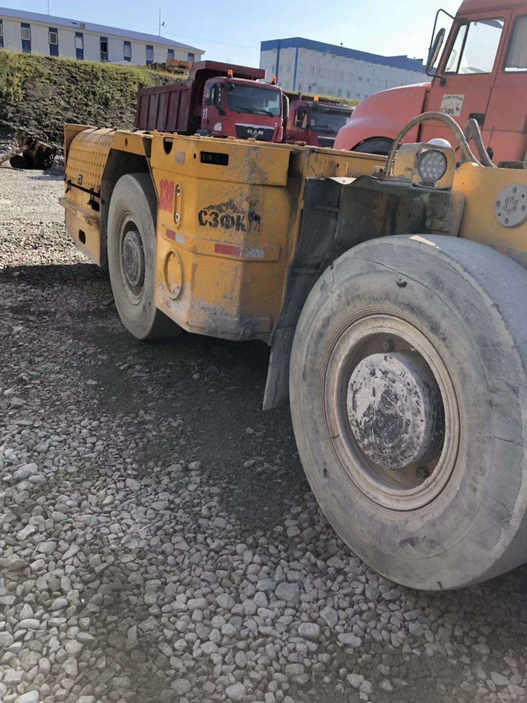 WJ-2 Extra Low Profile underground Wheel Loader (Diesel Drive) - Image 2