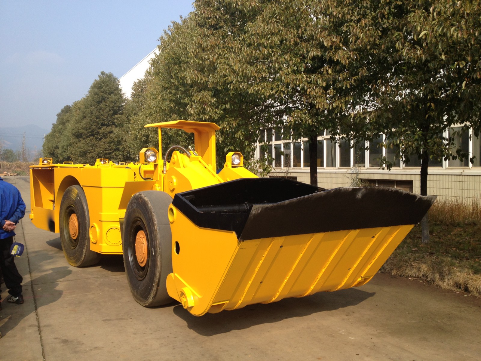 WJ-2.5 Underground Wheel Loader (5 ton loading capacity) - Image 2