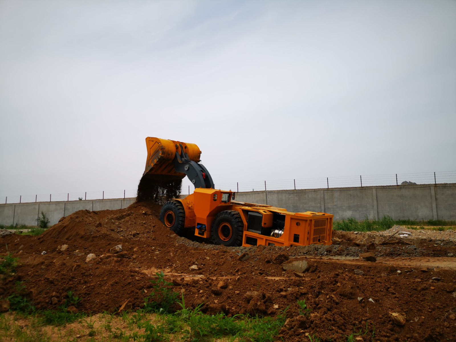 WJ-4 Underground Wheel Loader ( 10 Metric Ton) - Image 2