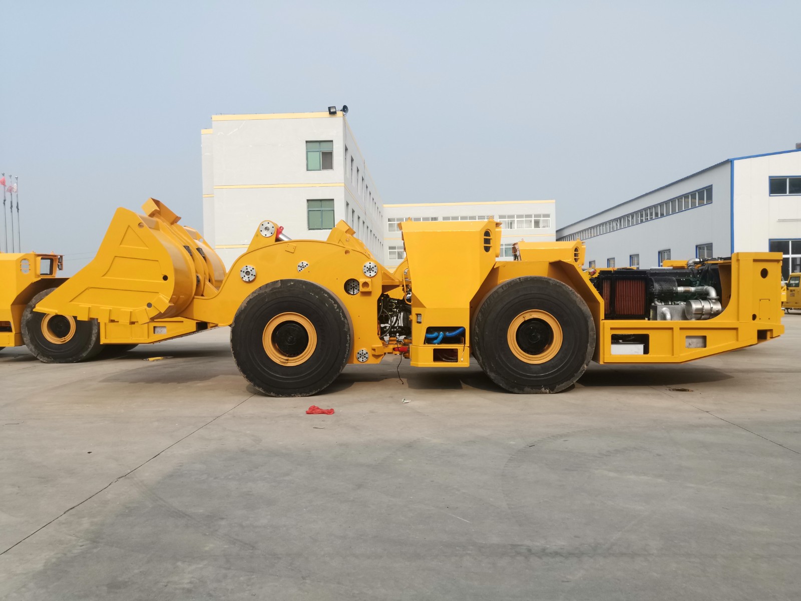 WJ-7 Underground Wheel Loader (18 Metric Ton Diesel Drive) - Image 2