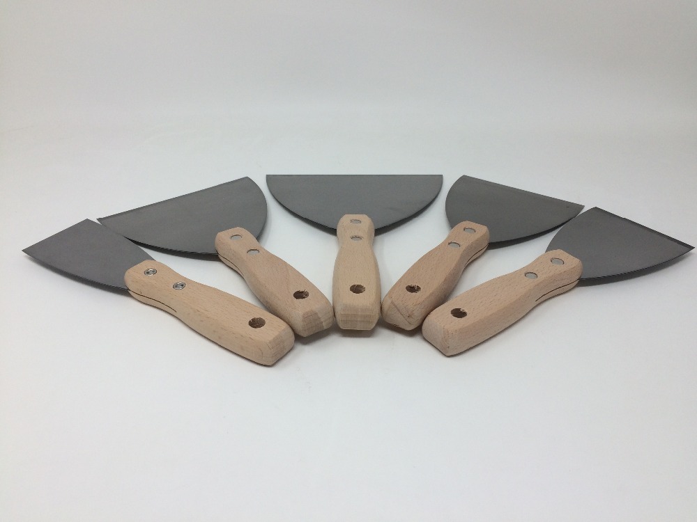 Carbon Steel Scraper with Wooden Handle