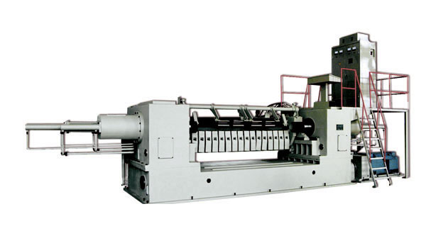 Automated Woodworking Machine with Multiple Cutting Stations