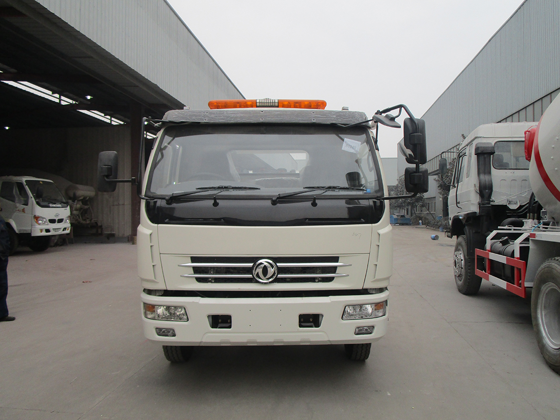 Wrecker Truck - Image 2