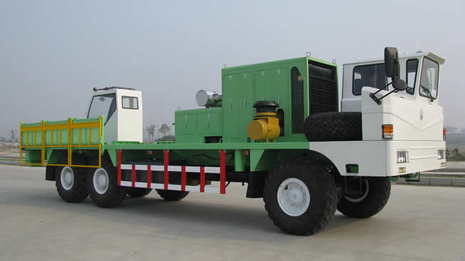 Oil Field Dual-Cab Chassis