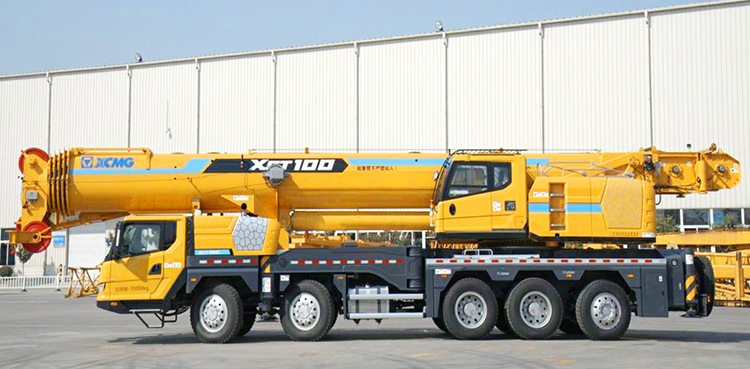 100-ton mobile all-terrain crane on site
