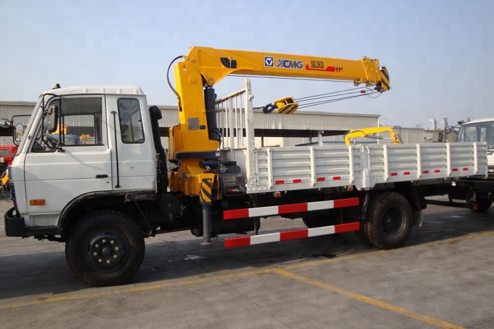 8-Ton Hydraulic Knuckle Boom Truck Crane