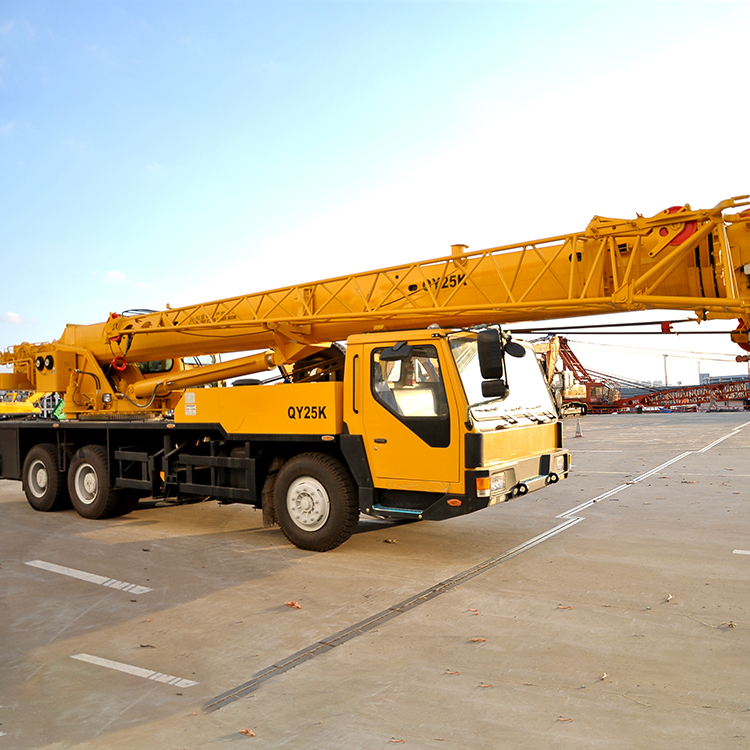 Mobile crane showing boom extension