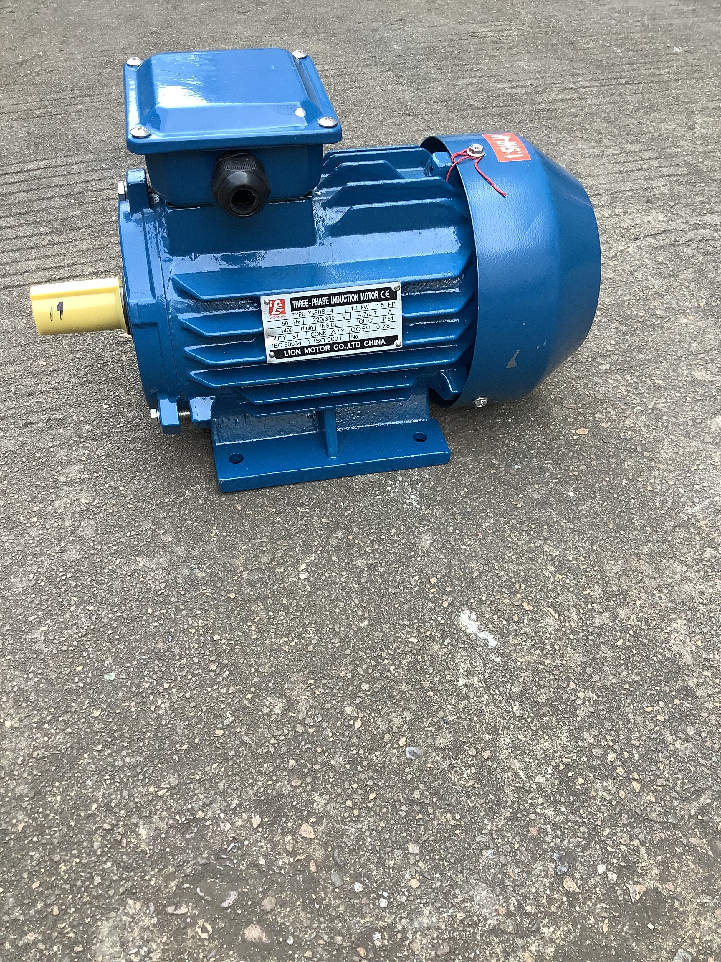 Y2 SERIES THREE PHASE induction motor - Image 2