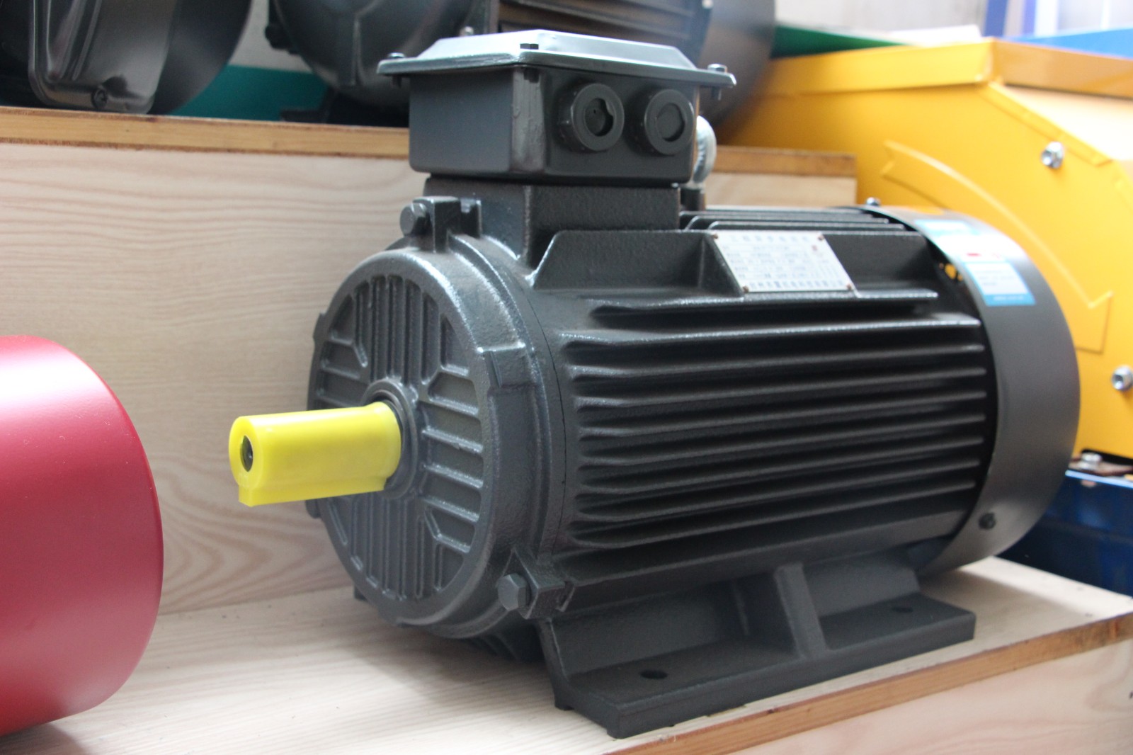 Y2 three phase electric motor - Image 2