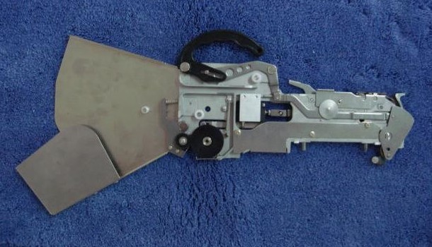 YAMAHA FEEDER CL8X4 KW1-M1100-030 for SMT Machine - Image 2