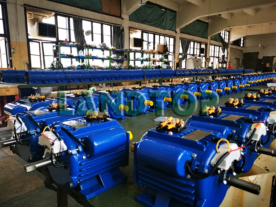 Side profile of YC series electric motor