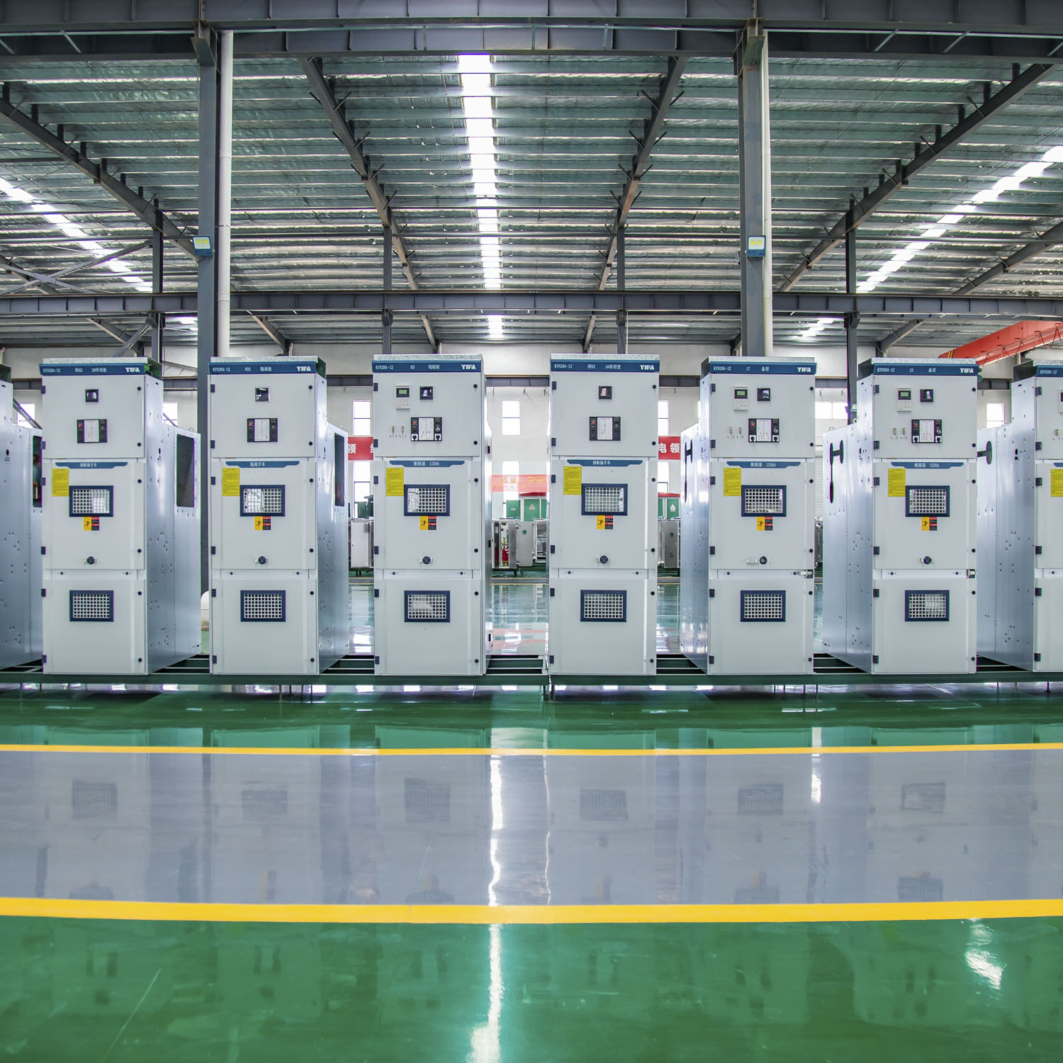 Metal-clad switchgear unit enclosure