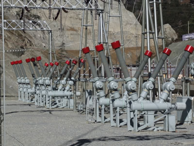 High-Voltage Circuit Breaker