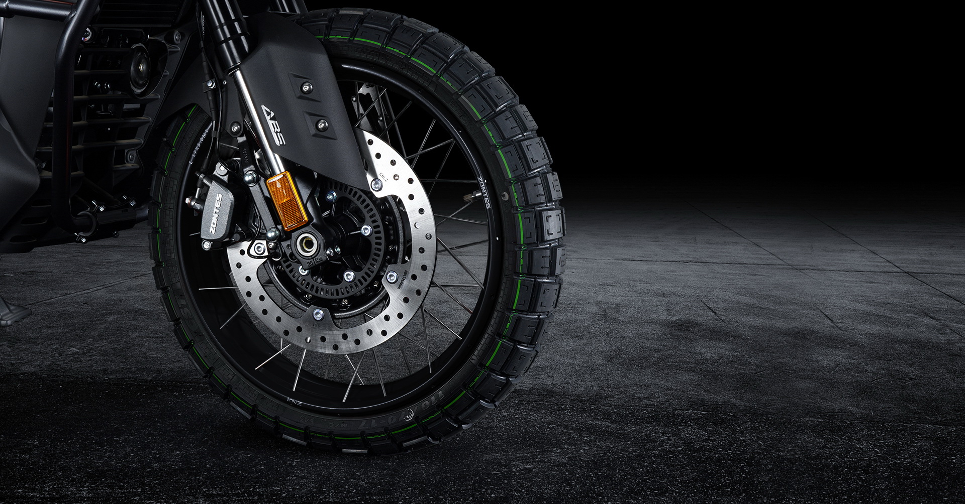 Front wheel with ABS and disc brake