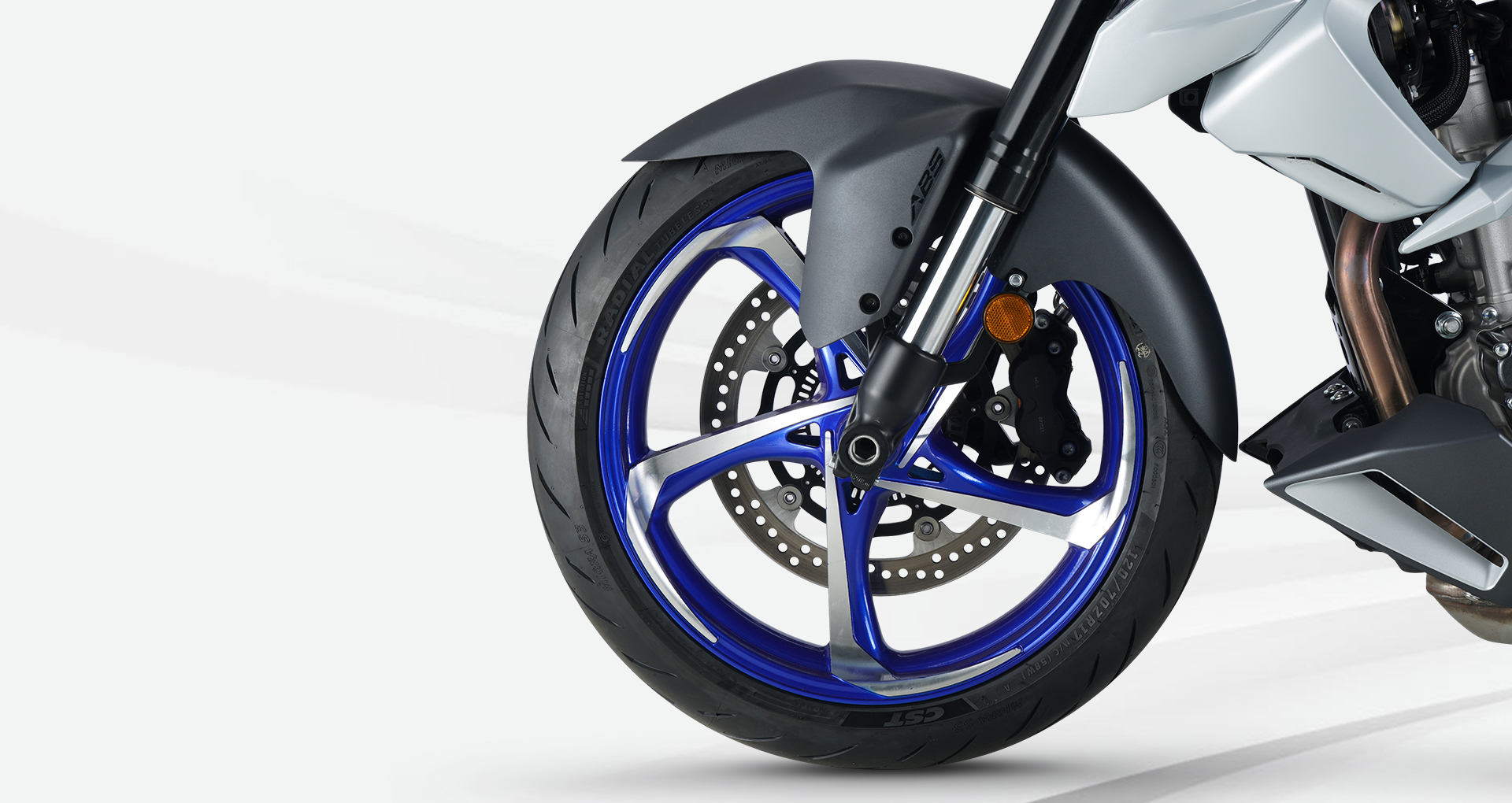 Front wheel assembly with ABS and disc brakes